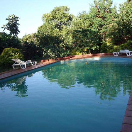 Residencial Uno Hostel ปูแอร์โตอีกวาซู ภายนอก รูปภาพ